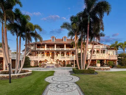$26,400,000 | 1310 South Lake Shore Drive, Sarasota, FL 34231