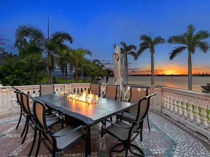 $26,400,000 | 1310 South Lake Shore Drive, Sarasota, FL 34231