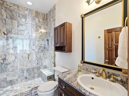 $26,400,000 | 1310 South Lake Shore Drive, Sarasota, FL 34231