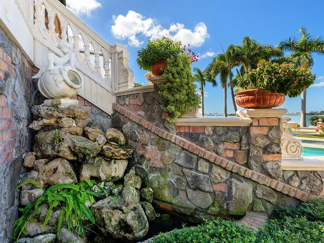 $26,400,000 | 1310 South Lake Shore Drive, Sarasota, FL 34231