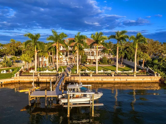 $26,400,000 | 1310 South Lake Shore Drive, Sarasota, FL 34231