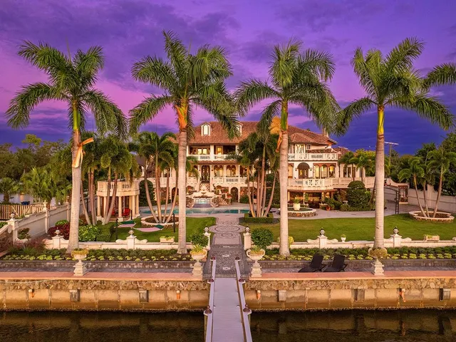 $26,400,000 | 1310 South Lake Shore Drive, Sarasota, FL 34231