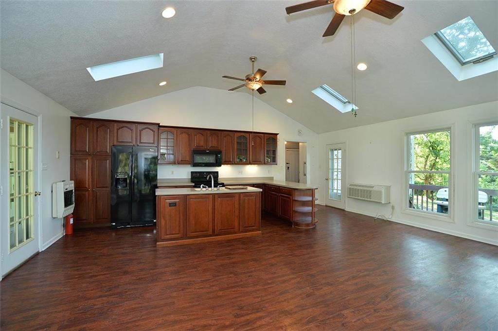 279 Old Hickory Ridge Road Washington, PA 15301 - Photo 12 of 20 Gallery Image 12