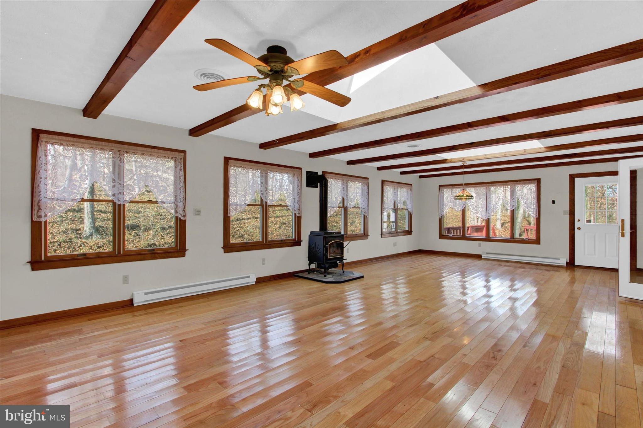 110 Old Mill Road Gettysburg, PA 17325 - Photo 4 of 51