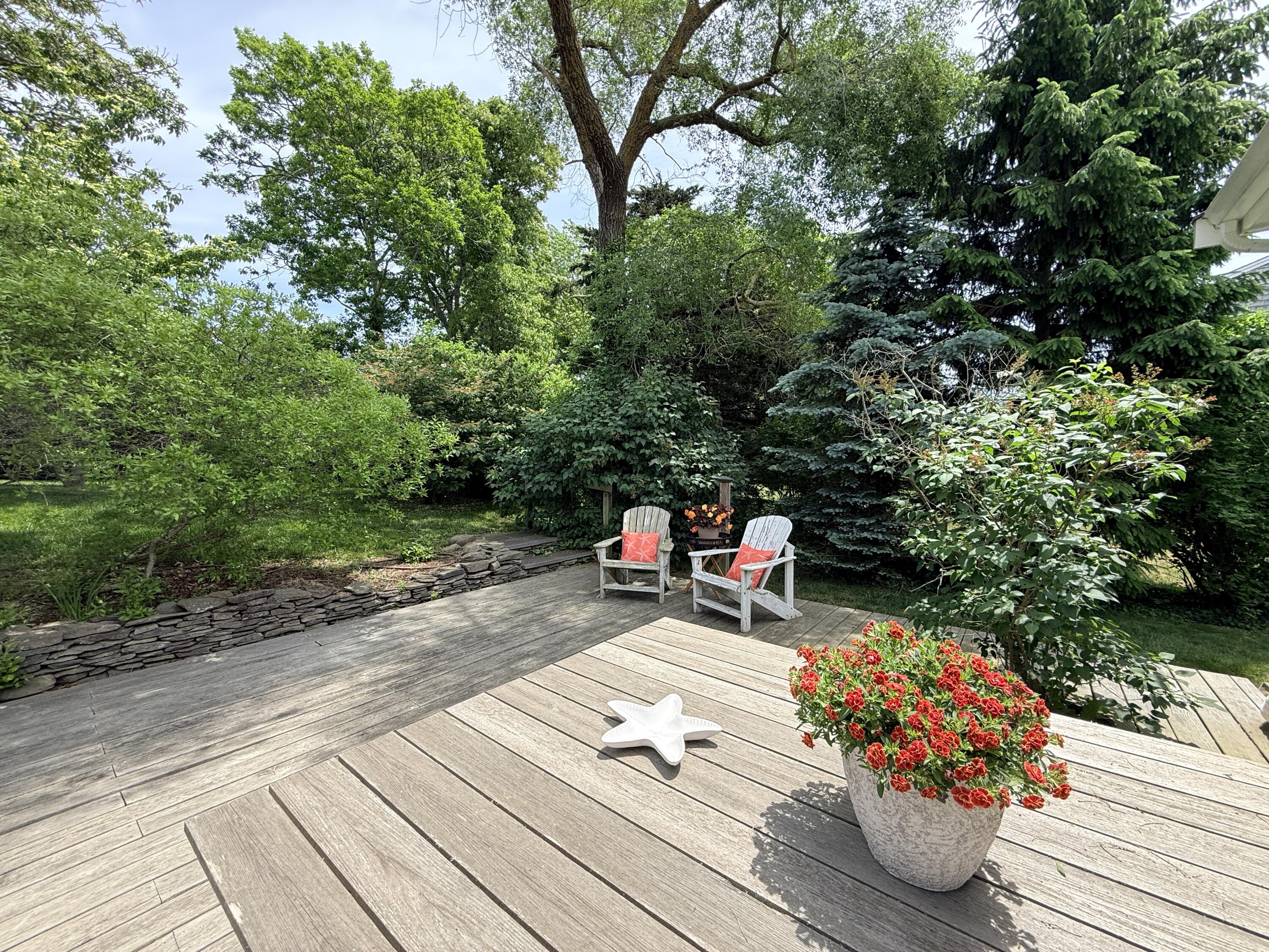 33 Jeanette Road Chatham, MA 02633 - Photo 21 of 37 Deck