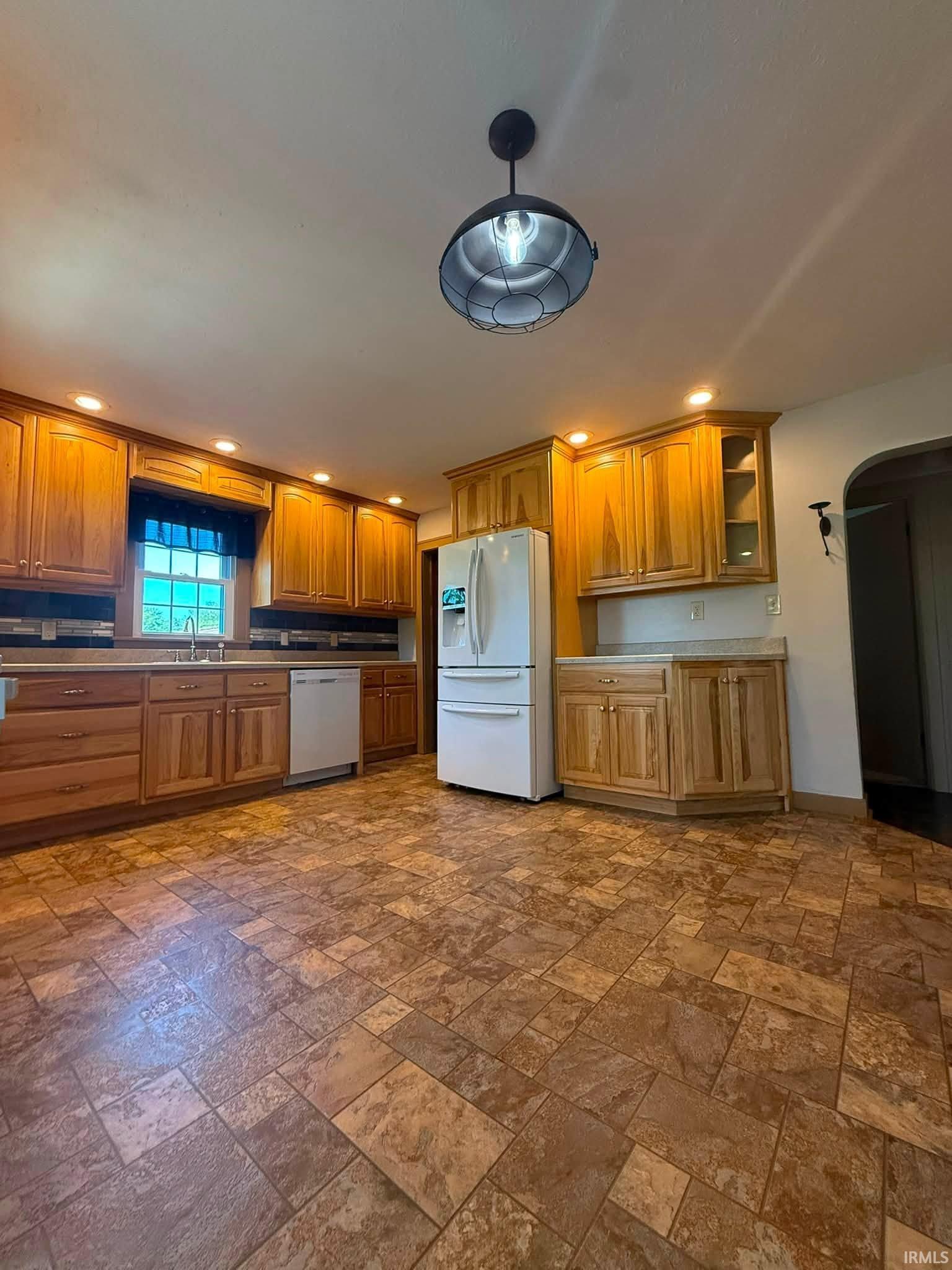 204 State Street Oaktown, IN 47561 - Photo 8 of 37