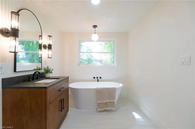 $545,000 | 2535 Cortez Boulevard, Fort Myers, FL 33901