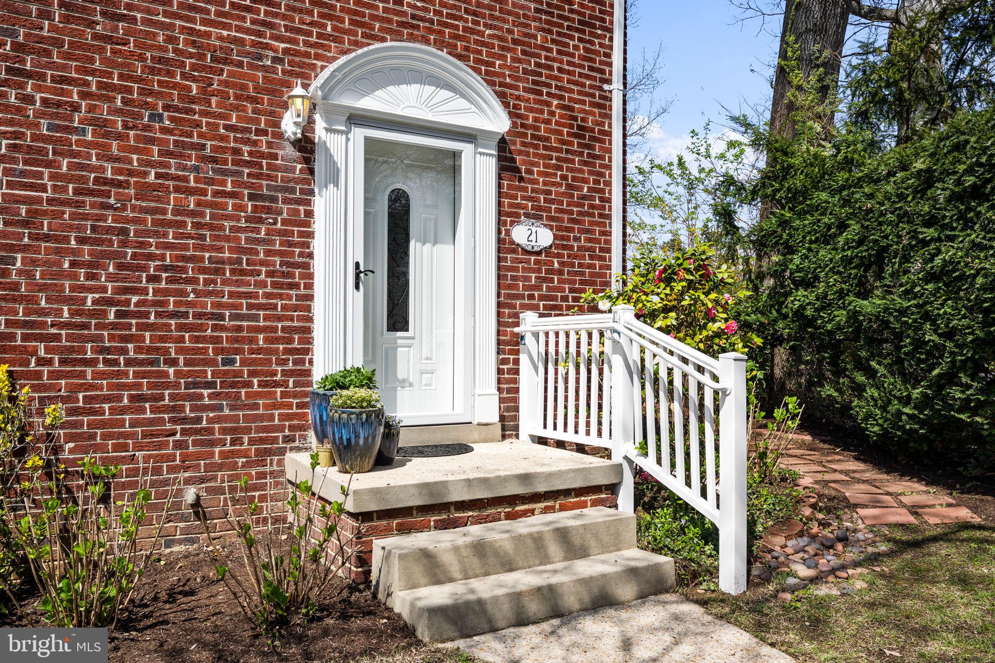 21 Lauer Court Silver Spring, MD 20901 - Photo 4 of 47