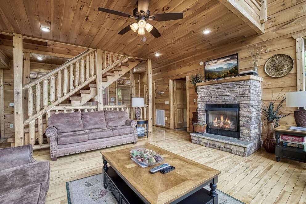1805 Rhododendron Lane Sevierville, TN 37876 - Photo 13 of 38 Gallery Image 13