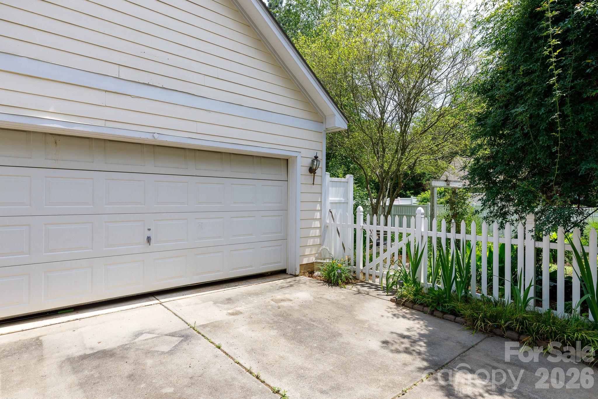1308 Barnett Woods Fort Mill, SC 29708 - Photo 39 of 48