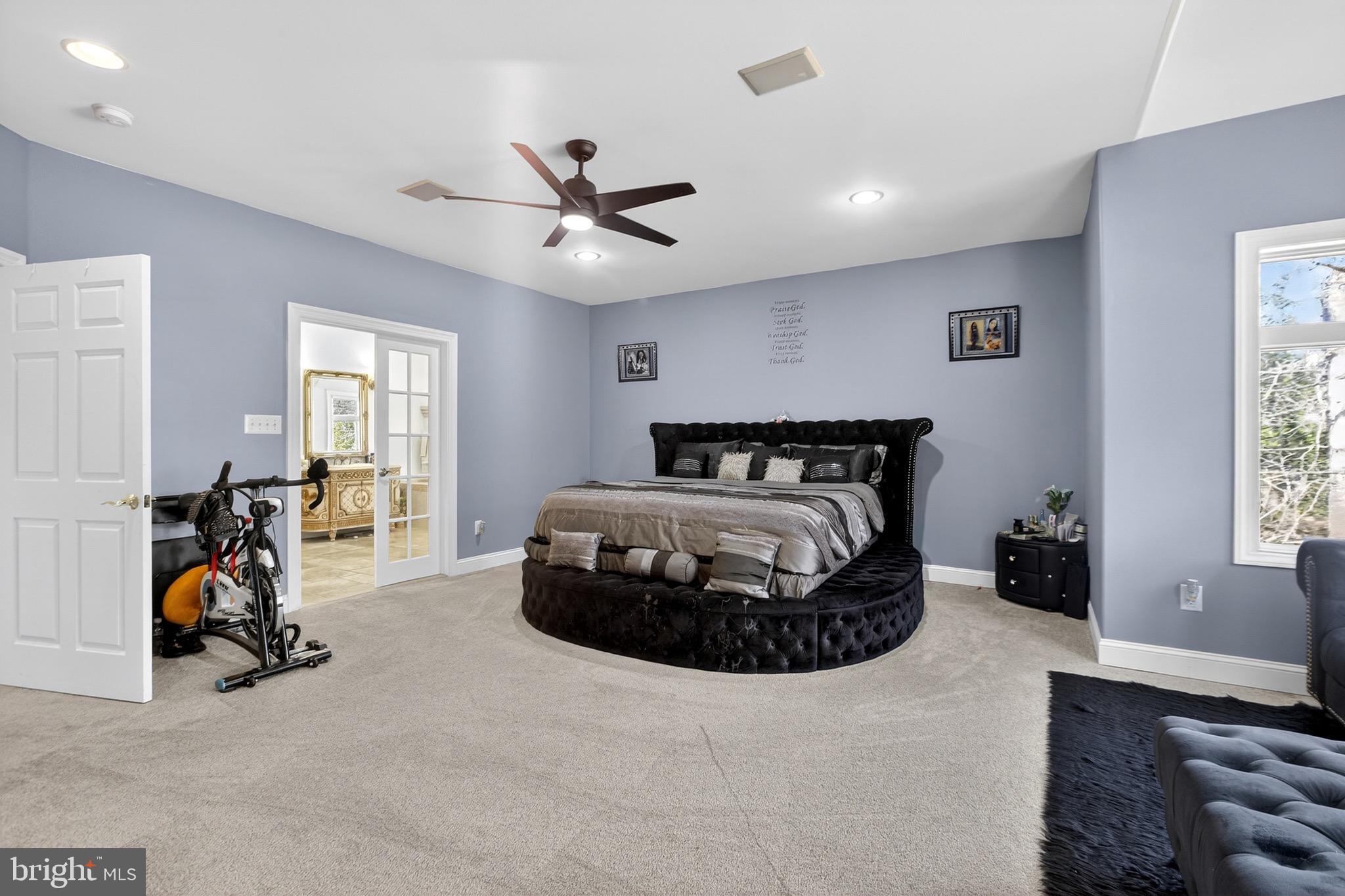 164 Old New York Road Absecon, NJ 08205 - Photo 30 of 81 a bedroom with a bed and a large window
