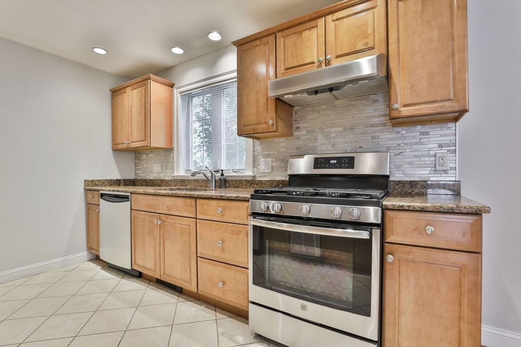 145 Suomi Road, Unit C7 Quincy, MA 02169 - Photo 10 of 37 Gallery Image 10