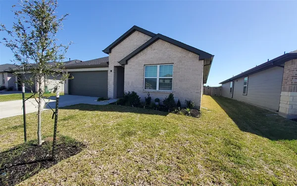 $2,400 | 31739 Margaret Wds Lane, Fulshear, TX 77441