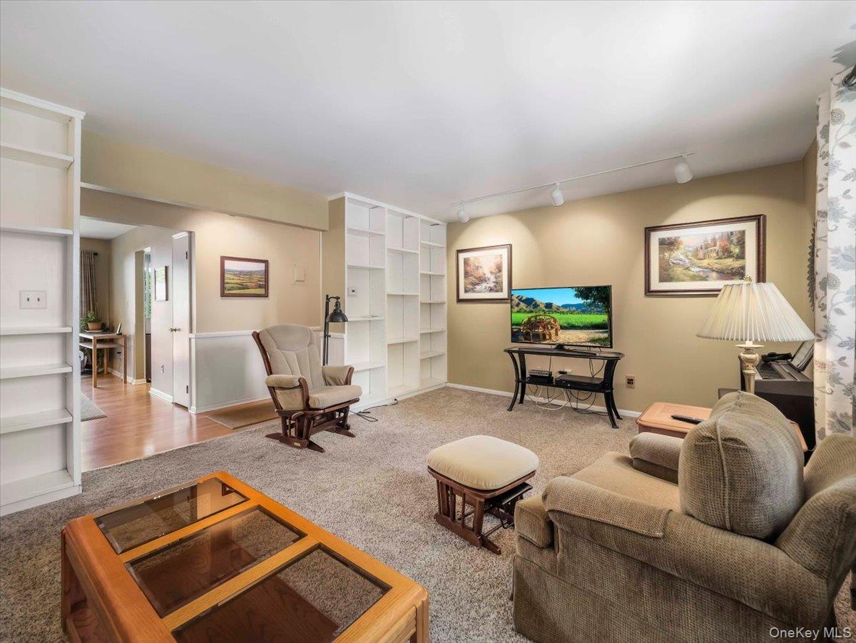 80 Bon Aire Circle, Unit R12 Suffern, NY 10901 - Photo 14 of 21
