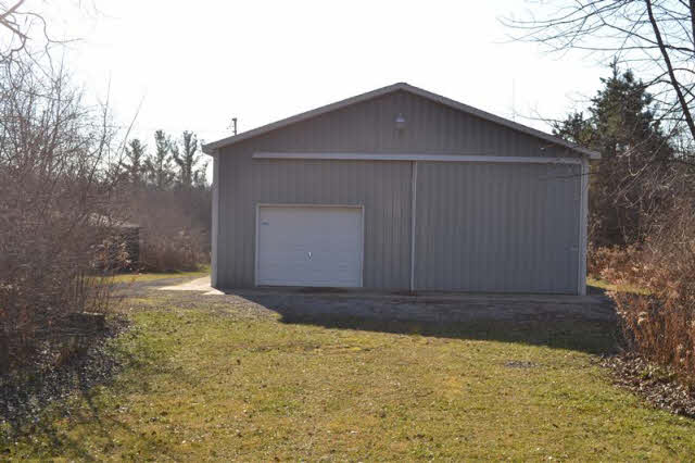 4494 East Bombay Road Midland, MI 48642 - Photo 2 of 5 20032360-1.JPG