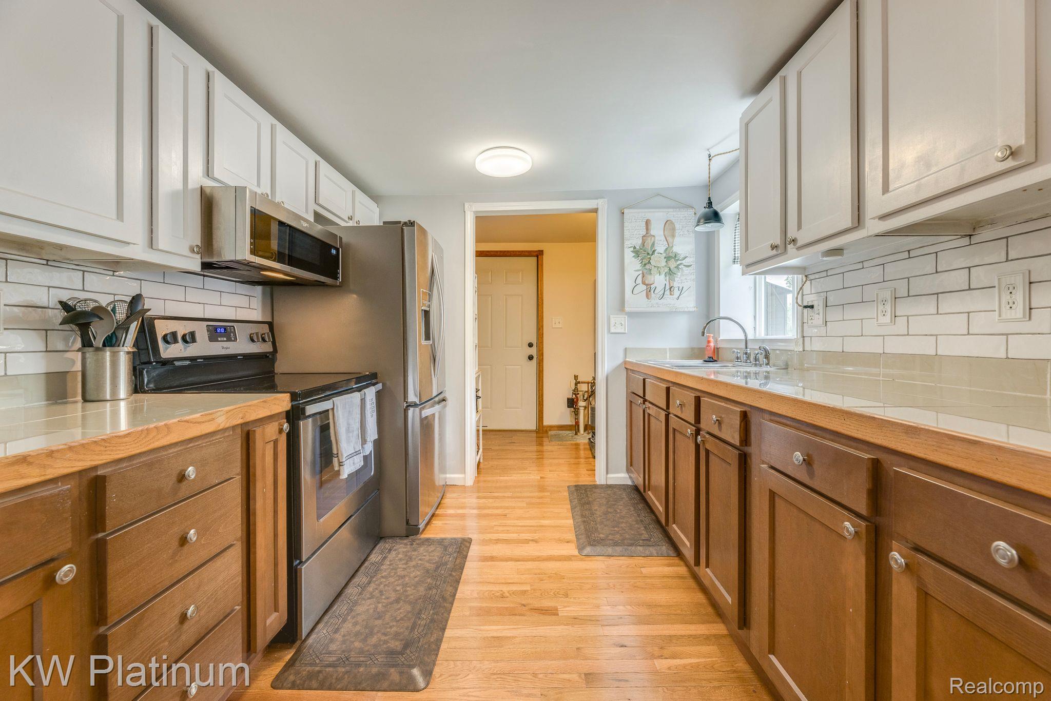 1812 River Road St. Clair, MI 48079 - Photo 12 of 38