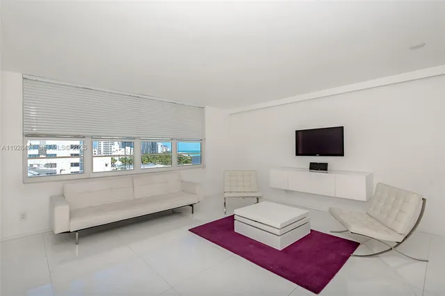 $2,500 | 100 Lincoln Road, Unit 839, Miami Beach, FL 33139