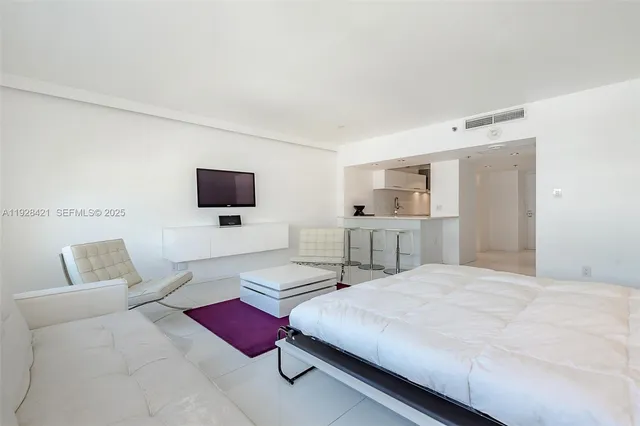 $2,500 | 100 Lincoln Road, Unit 839, Miami Beach, FL 33139