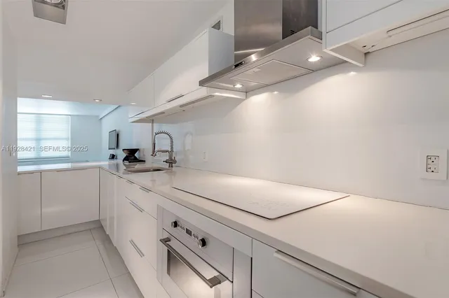 $2,500 | 100 Lincoln Road, Unit 839, Miami Beach, FL 33139