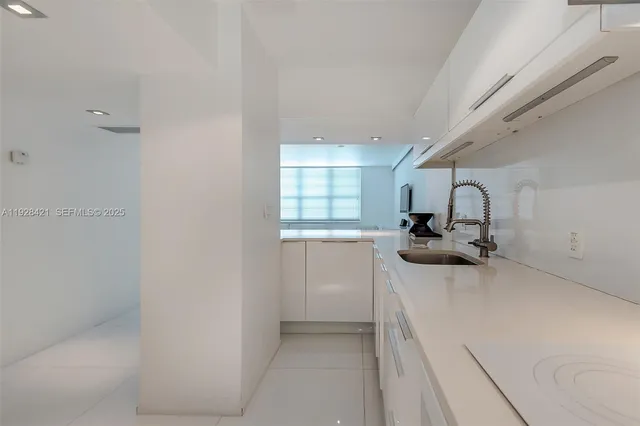 $2,500 | 100 Lincoln Road, Unit 839, Miami Beach, FL 33139