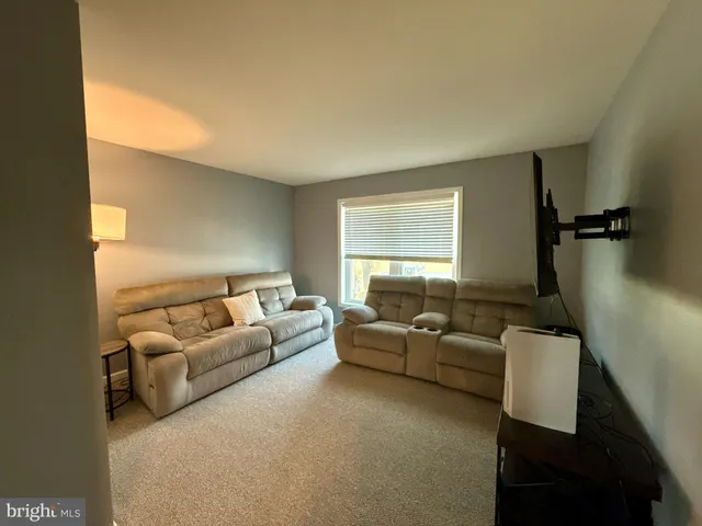 $2,000 | 4 Senator Avenue, Dover, DE 19901