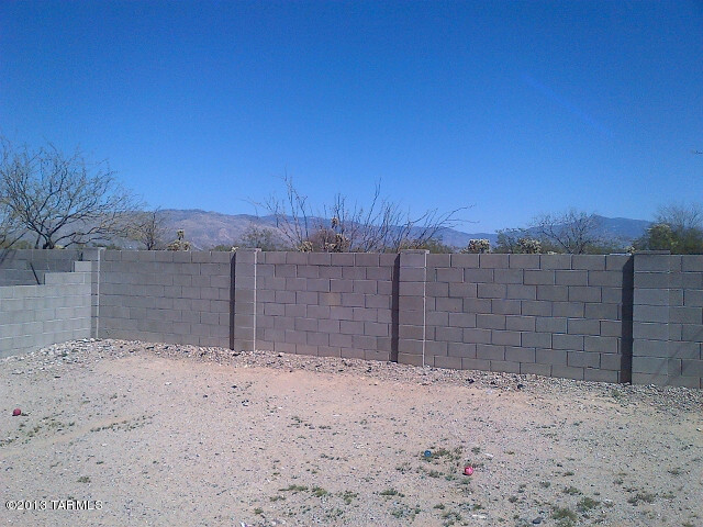 8297 South Bainbridge Road Tucson, AZ 85747 - Photo 2 of 6 Gallery Image 2