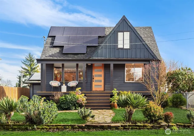 $749,950 | 10820 2nd Avenue Southwest, Seattle, WA 98146