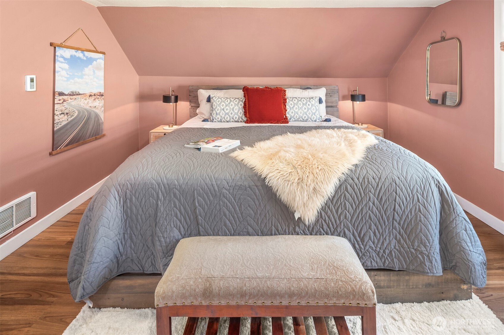 10820 2nd Avenue Southwest Seattle, WA 98146 - Photo 19 of 34