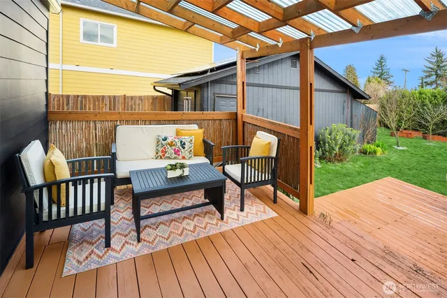 $749,950 | 10820 2nd Avenue Southwest, Seattle, WA 98146