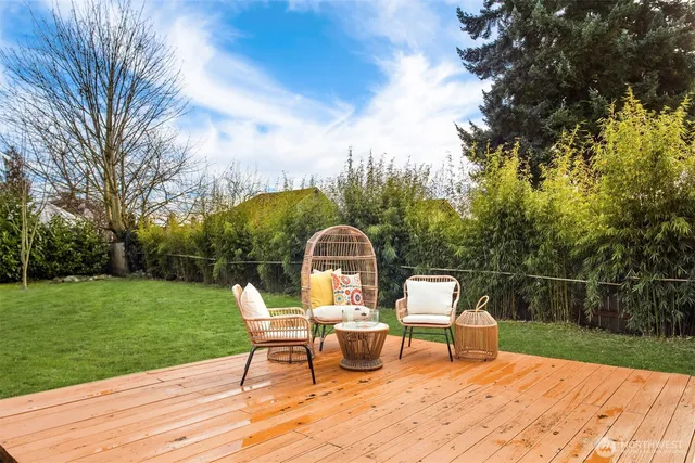 $749,950 | 10820 2nd Avenue Southwest, Seattle, WA 98146