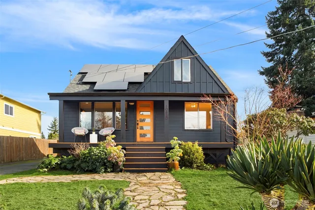 $749,950 | 10820 2nd Avenue Southwest, Seattle, WA 98146