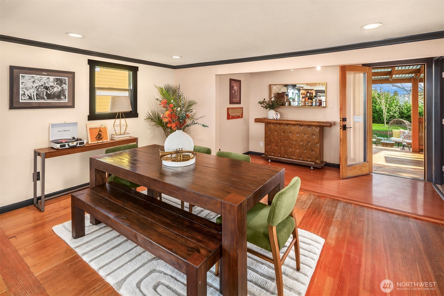 10820 2nd Avenue Southwest Seattle, WA 98146 - Photo 7 of 34