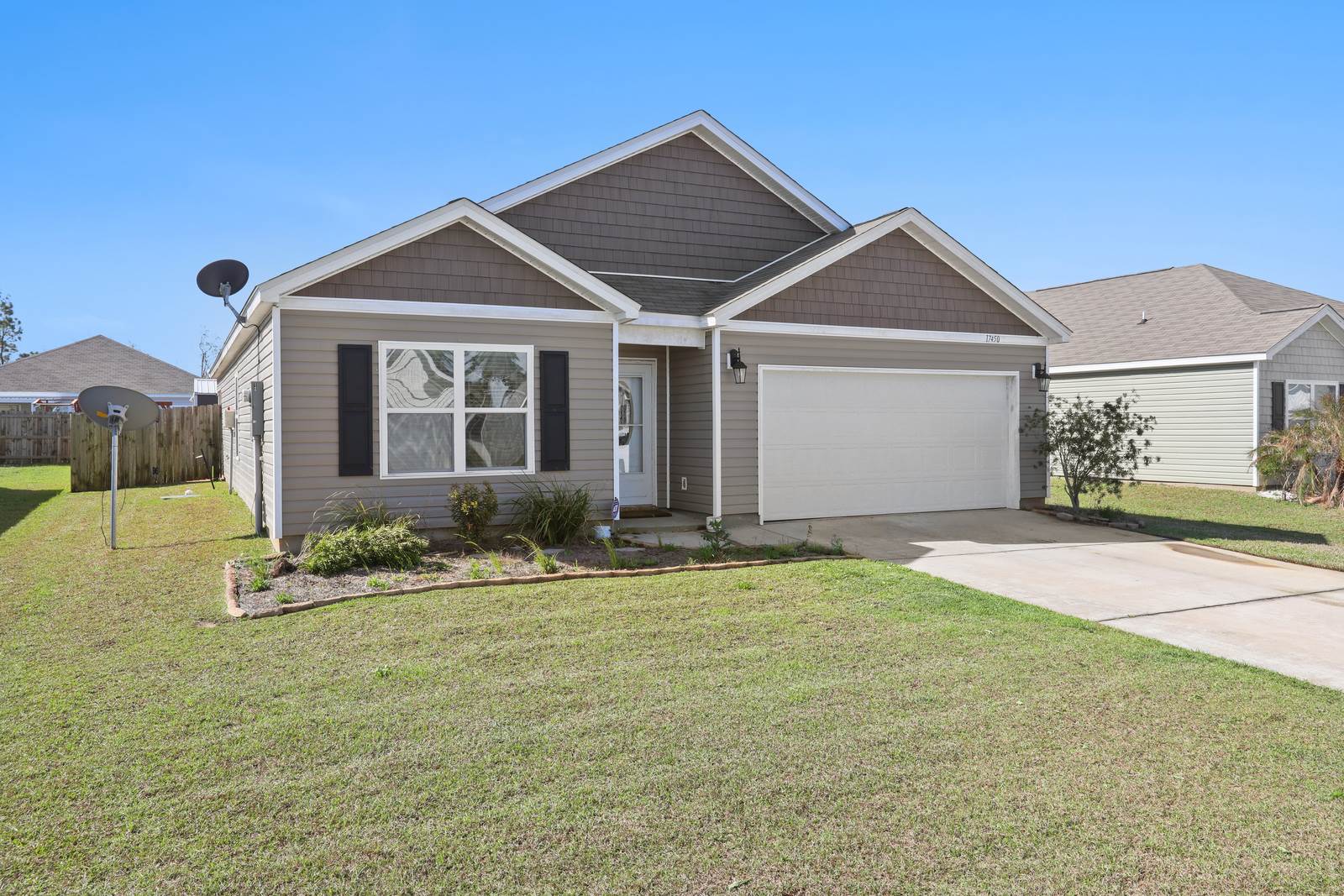 17450 Harding Drive Foley, AL 36535 - Photo 1 of 19