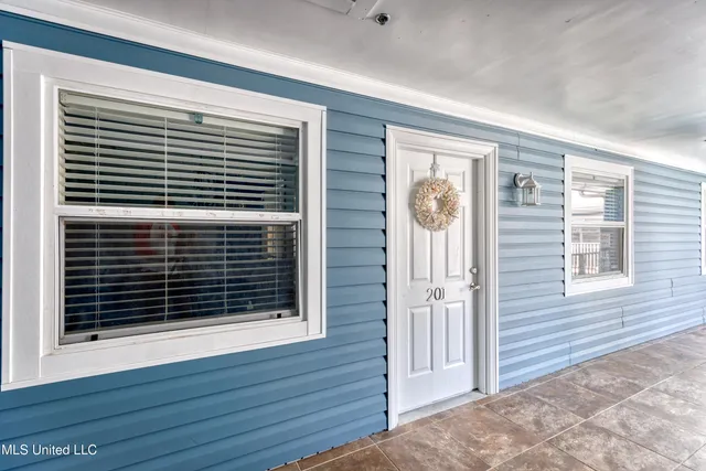 $3,000 | 1282 Beach Boulevard, Unit 201, Biloxi, MS 39530