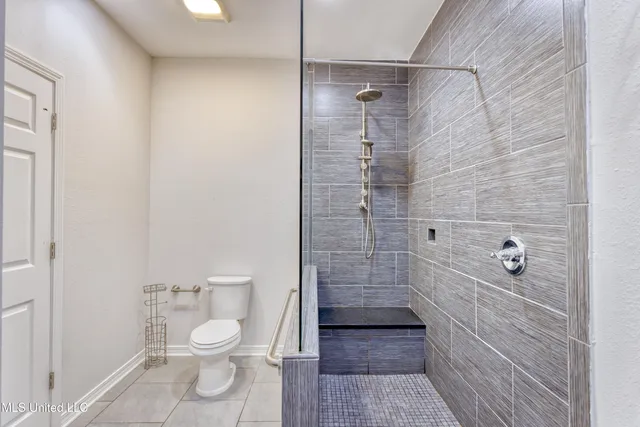 $3,000 | 1282 Beach Boulevard, Unit 201, Biloxi, MS 39530