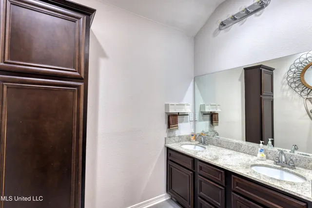 $3,000 | 1282 Beach Boulevard, Unit 201, Biloxi, MS 39530