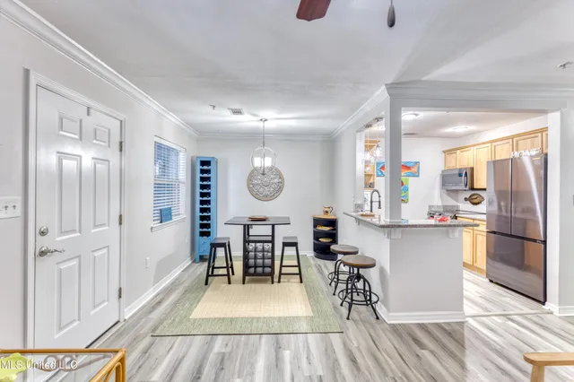 $3,000 | 1282 Beach Boulevard, Unit 201, Biloxi, MS 39530