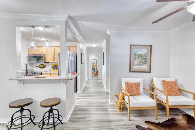 $3,000 | 1282 Beach Boulevard, Unit 201, Biloxi, MS 39530