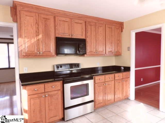 200 Brooks Road Mauldin, SC 29662 - Photo 7 of 33