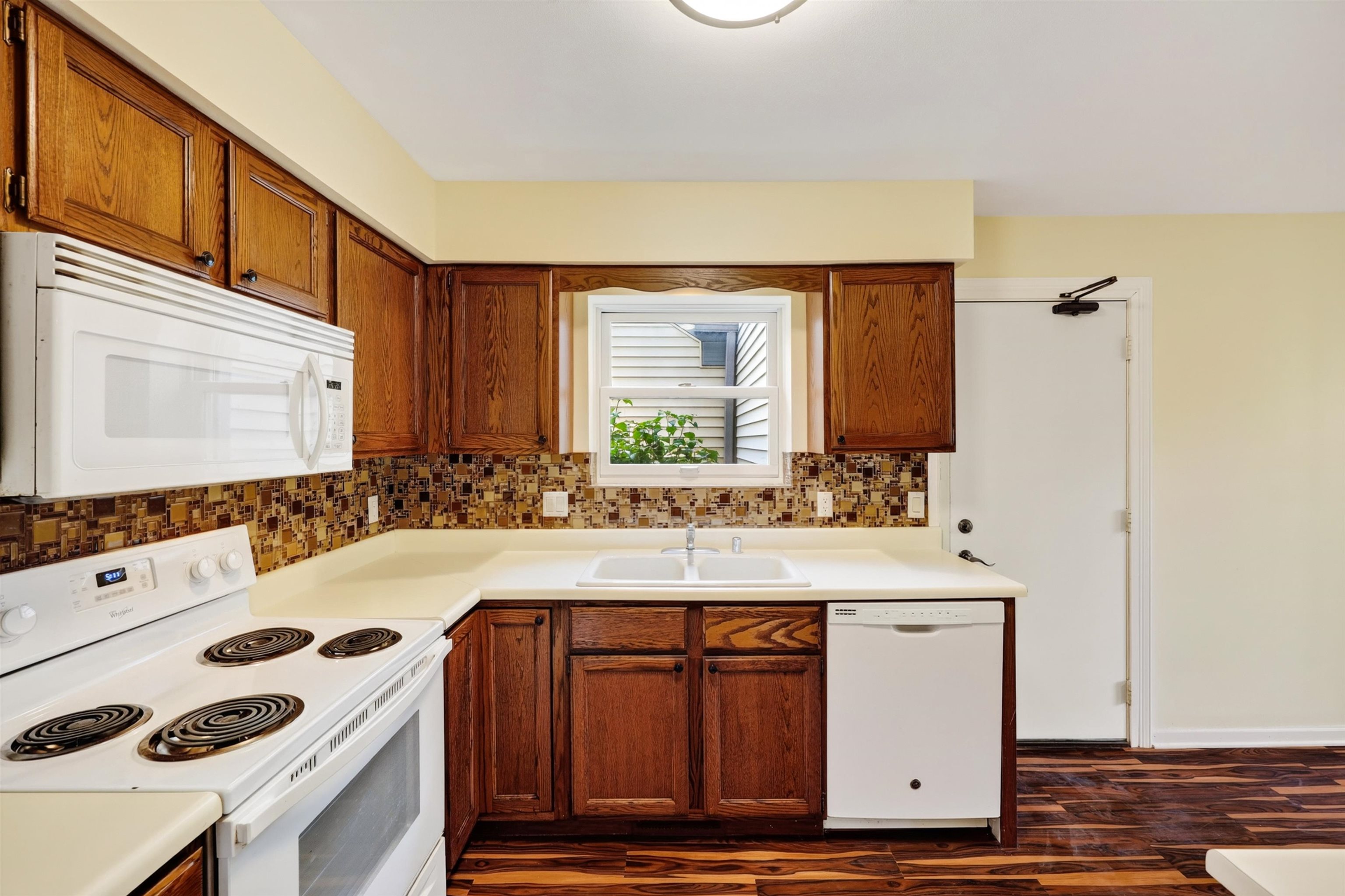 6941 Old Sauk Road Madison, WI 53717 - Photo 11 of 37