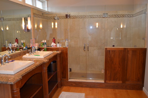 11 Elizabeth Road Marblehead, MA 01945 - Photo 15 of 29 a bathroom with a double vanity sink mirror and shower