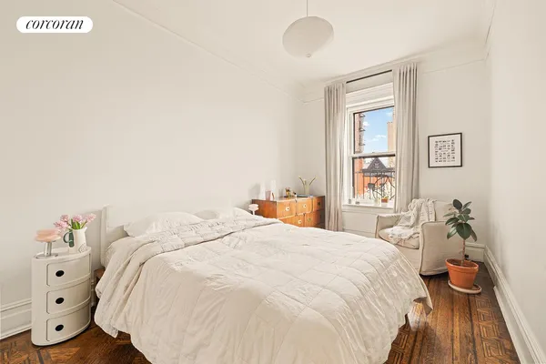 $1,350,000 | 951 President Street, Unit 4F | Park Slope