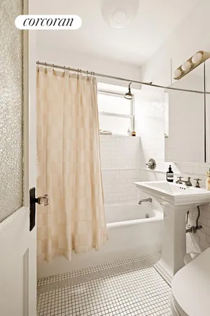 $1,350,000 | 951 President Street, Unit 4F | Park Slope