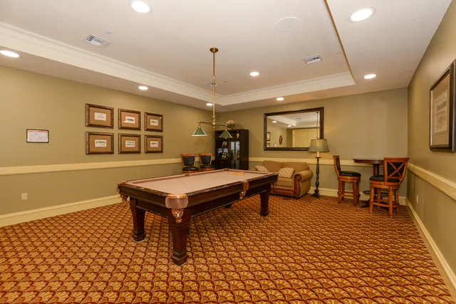 a view of yard with green space