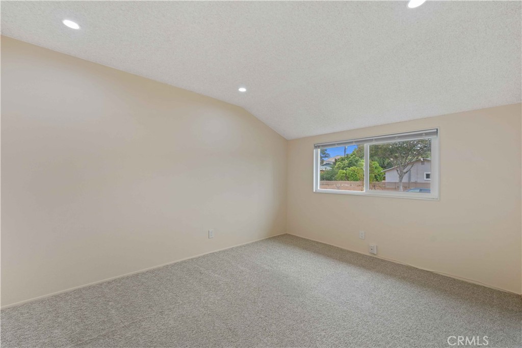 4694 Walnut Avenue Simi Valley, CA 93063 - Photo 21 of 64