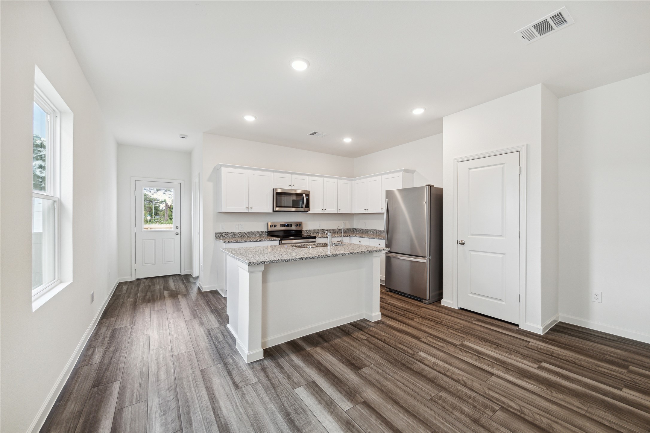 10035 Tiger Flower Lane Houston, TX 77016 - Photo 1 of 10