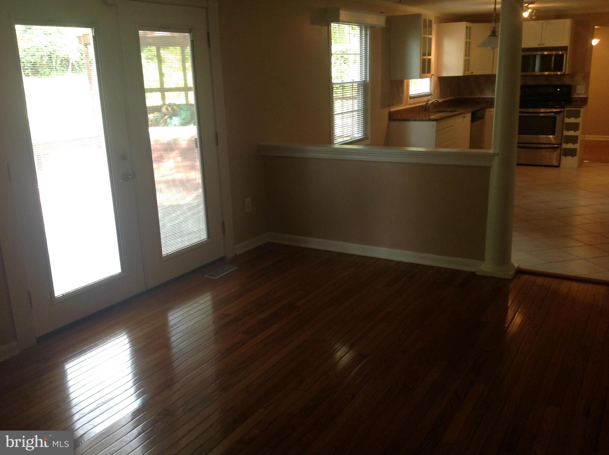 6705 Green Haven Road Lanham, MD 20706 - Photo 5 of 26 Family Room