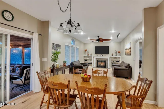 $775,000 | 2 Carpenter Way, Clifton Park, NY 12065