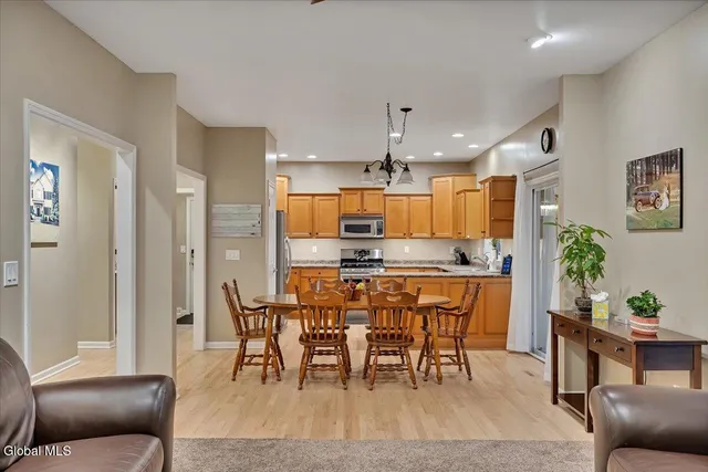 $775,000 | 2 Carpenter Way, Clifton Park, NY 12065