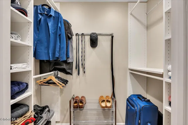 $775,000 | 2 Carpenter Way, Clifton Park, NY 12065